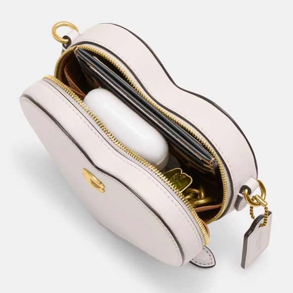 Coach heart crossbody - Picture 4 of 7